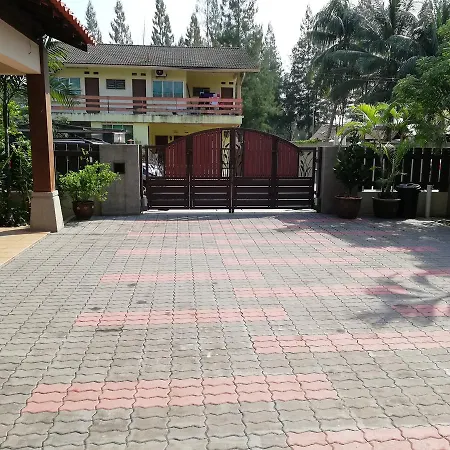 Melaka Beachfront Villa With Pool Exterior photo
