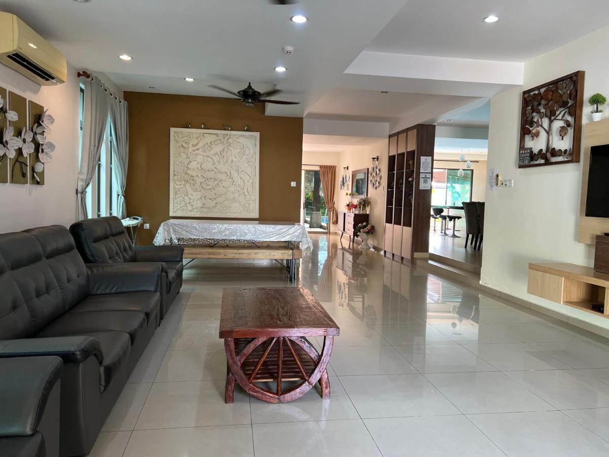 Melaka Beachfront Villa With Pool Villa Malacca