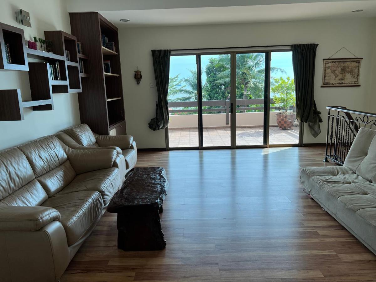 Melaka Beachfront Villa With Pool Villa