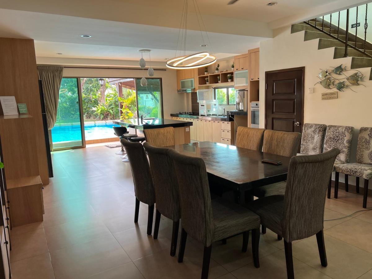 Melaka Beachfront Villa With Pool Villa Malacca